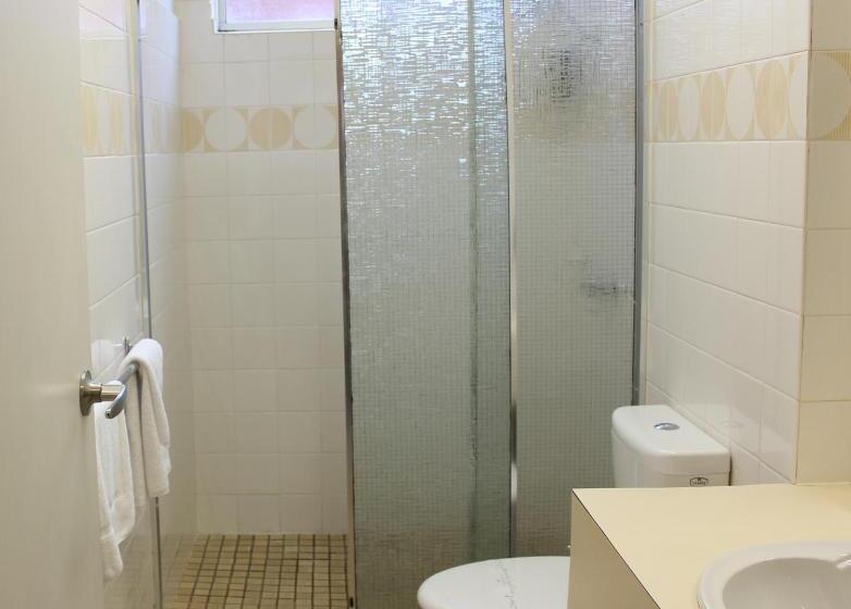 Отель Colac Mid City Motor Inn