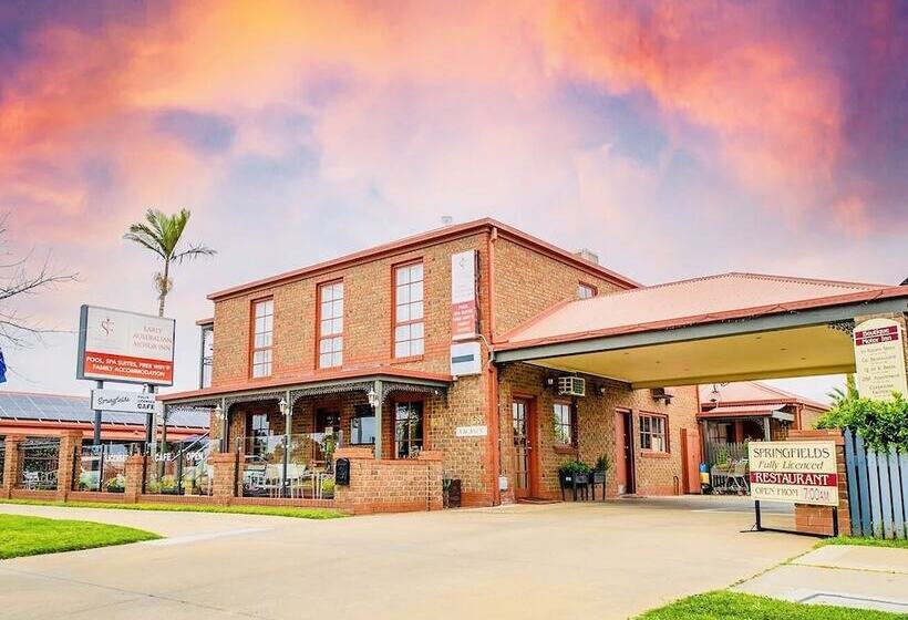 בית מלון כפרי Early Australian Motor Inn