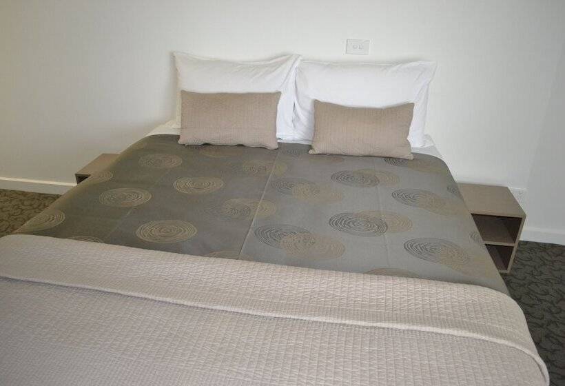 בית מלון כפרי Eastern Sands City Centre