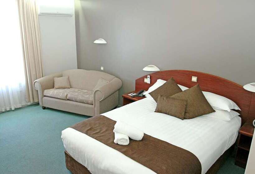 בית מלון כפרי Hospitality Esperance Surestay Collection By Best Western