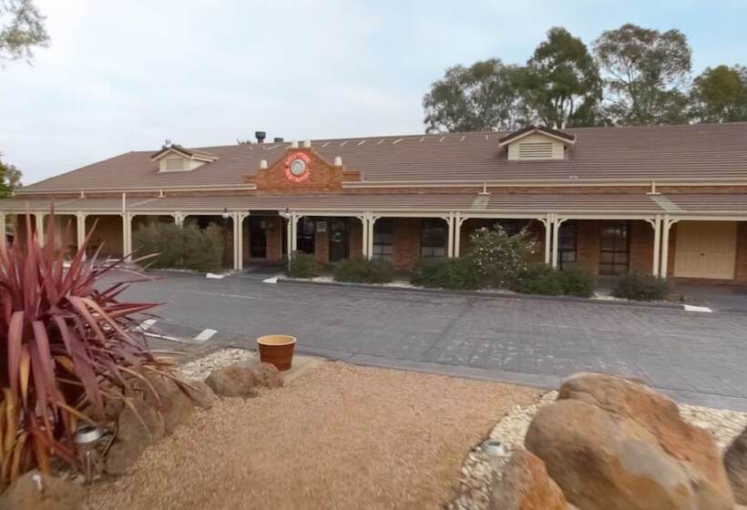 Отель Mercure Port Of Echuca