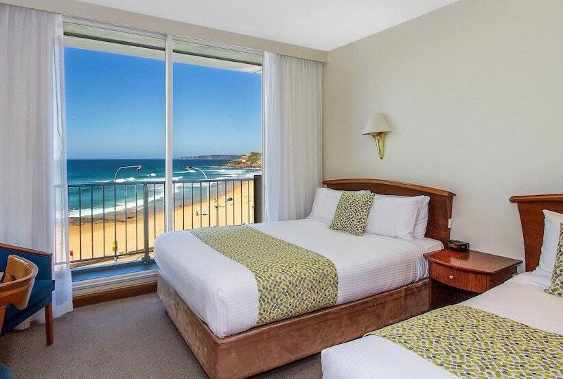 هتل Noah S On The Beach