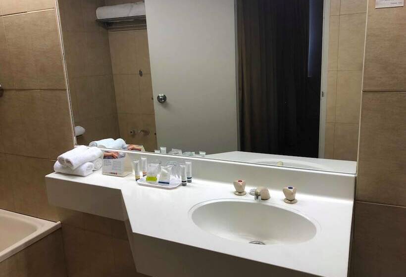 Quality Hotel Ambassador Perth