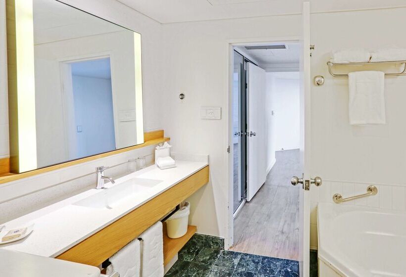 فندق Shangrila The Marina, Cairns