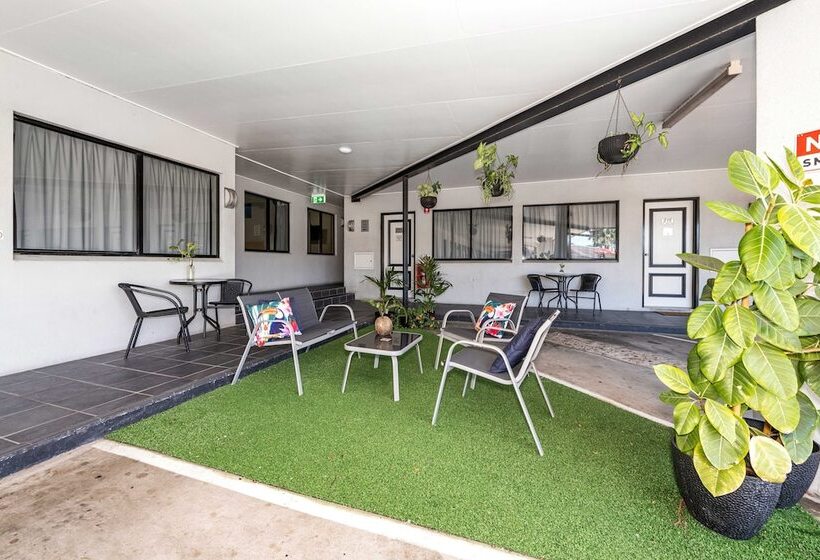 מוטל Alara Motor Inn