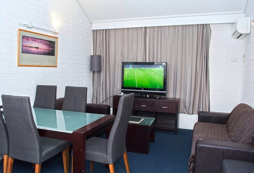 فندق على الطريق Alexander Motor Inn