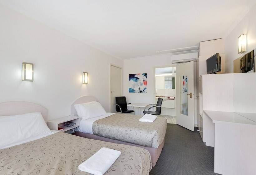 فندق على الطريق Alexander Motor Inn