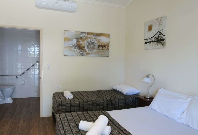 Мотель Caboolture Central Motor Inn, Sure Stay Collection By Bw