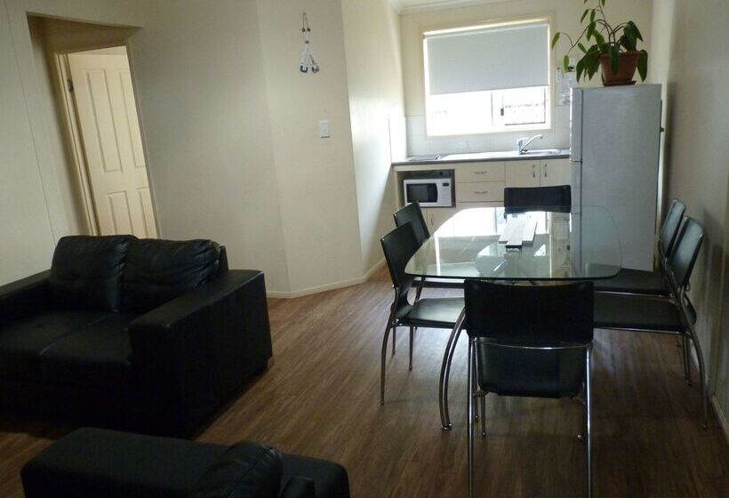Мотель Caboolture Central Motor Inn, Sure Stay Collection By Bw