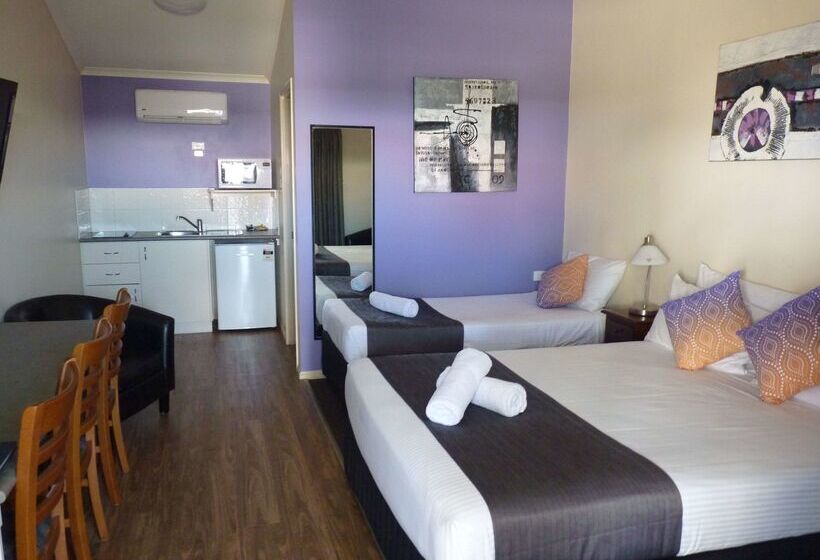 Мотель Caboolture Central Motor Inn, Sure Stay Collection By Bw