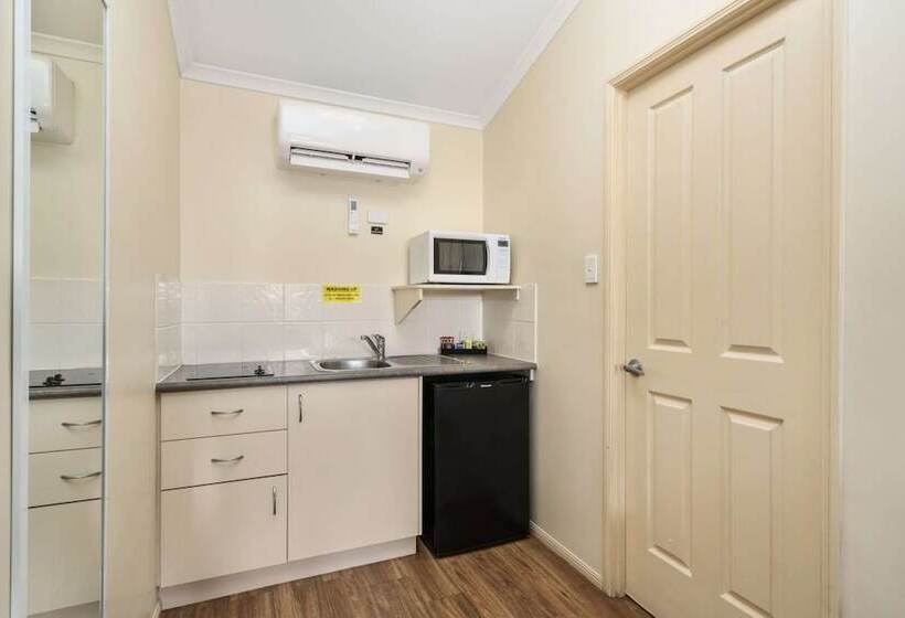 Мотель Caboolture Central Motor Inn, Sure Stay Collection By Bw