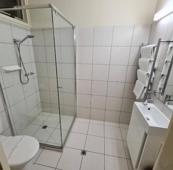 מוטל Cottonwood Motor Inn