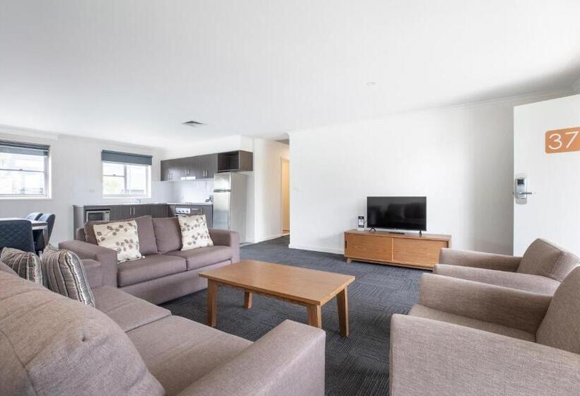 מוטל Doncaster Apartments By Nightcap Plus