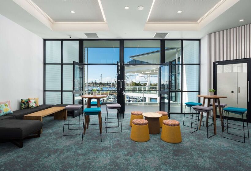 استراحتگاه Sails Port Macquarie By Rydges