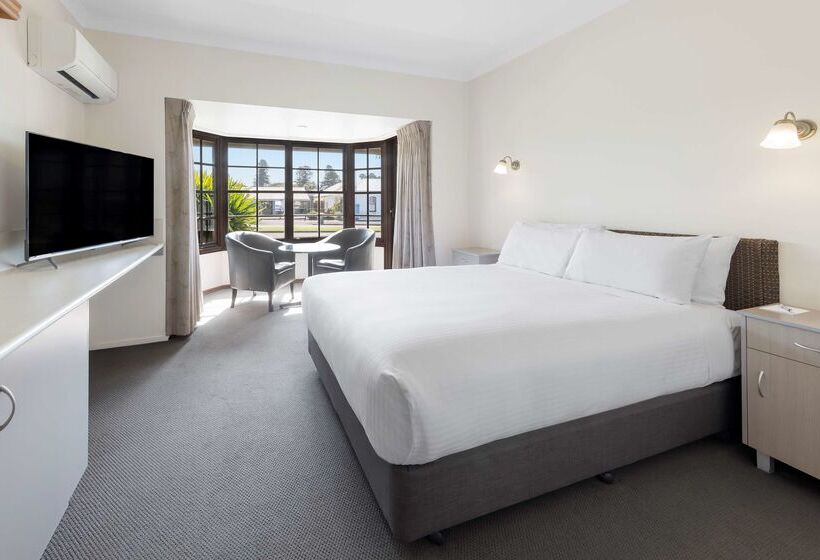 בית מלון כפרי Best Western Olde Maritime Motor Inn