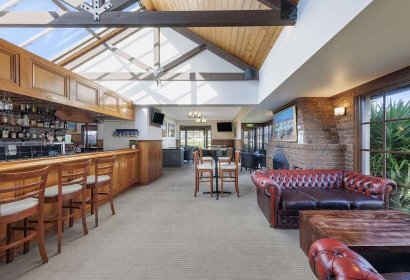 בית מלון כפרי Best Western Olde Maritime Motor Inn