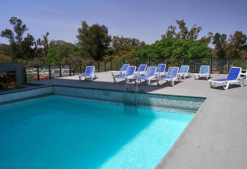 هتل Catalinas Tucuman