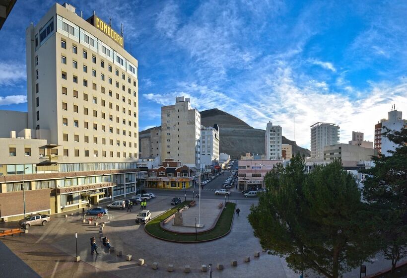 فندق Comodoro