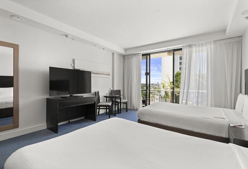 هتل Crowne Plaza Surfers Paradise, An Ihg