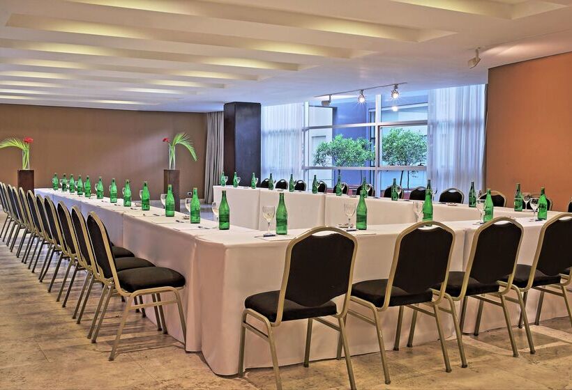 هتل NH City Buenos Aires