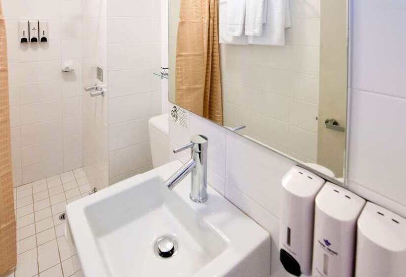 هتل Park Regis City Centre