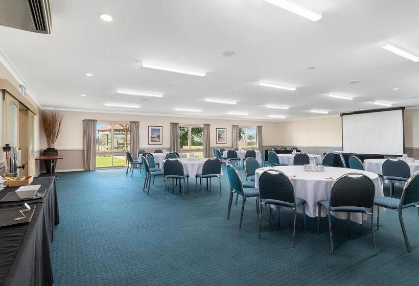 فندق Quality Inn Carriage House