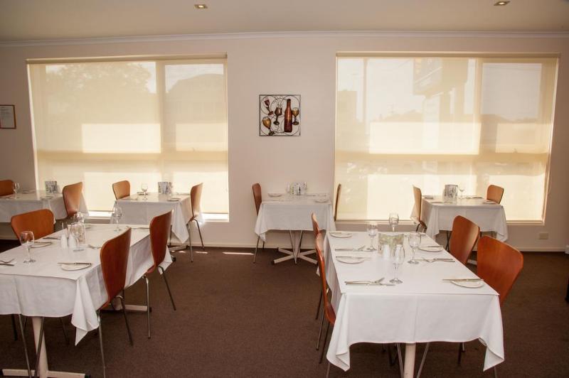 Отель Quality Inn Swan Hill