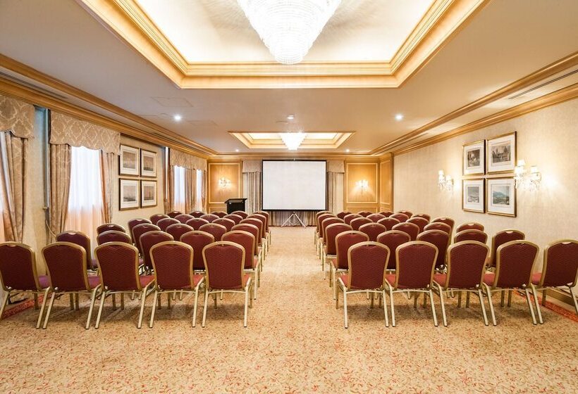 هتل Sir Stamford Circular Quay