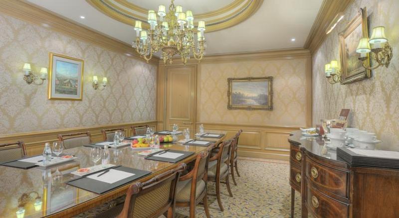 هتل Sir Stamford Circular Quay