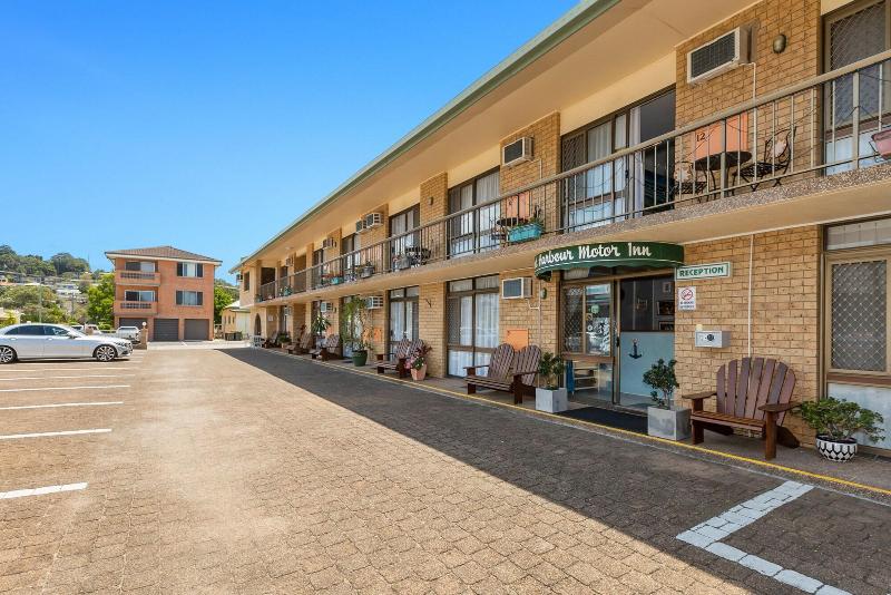 فندق Tweed Harbour Motor Inn