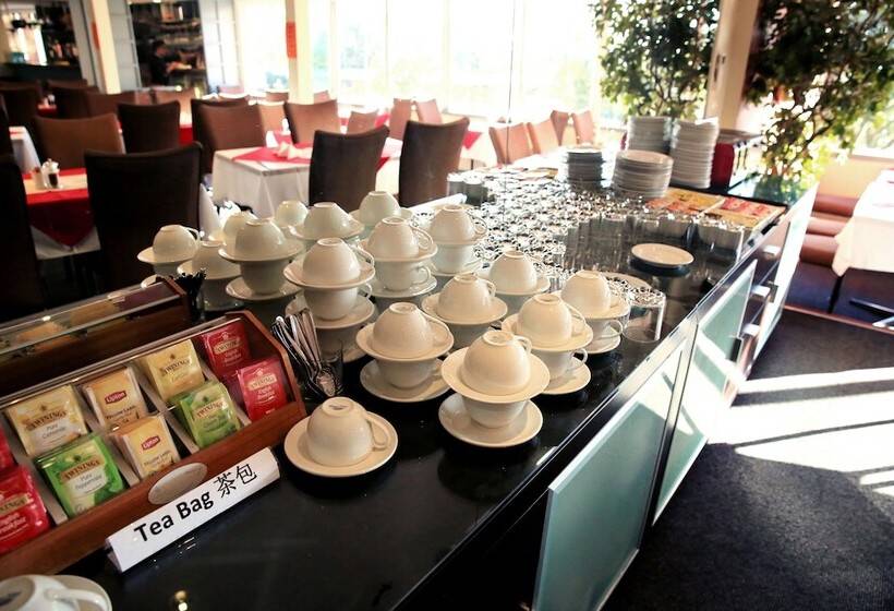 فندق Twin Towers Inn