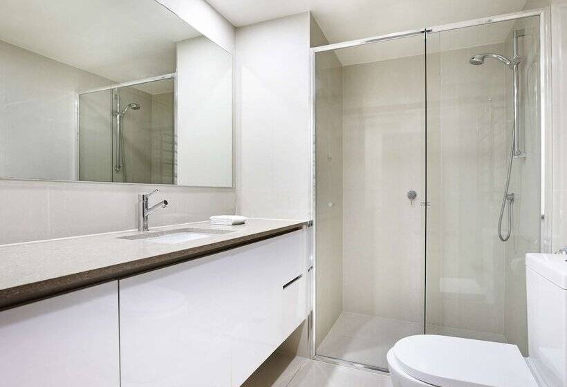 Paradise Centre Apartments