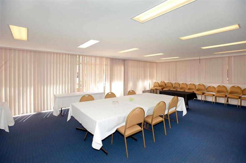 Swan Hill Resort