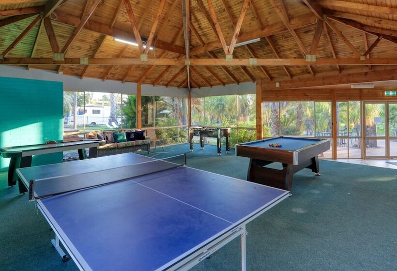 Swan Hill Resort