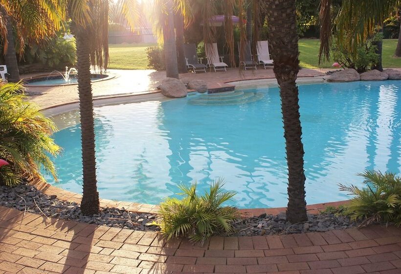 Swan Hill Resort