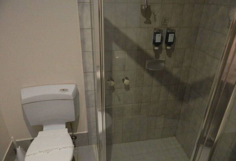 Werribee Motel And Apartments