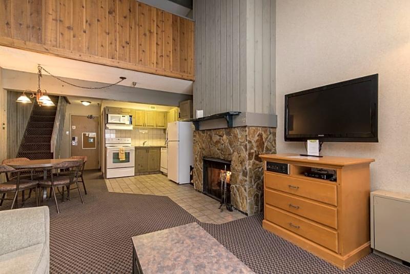Douglas Fir Resort & Chalets