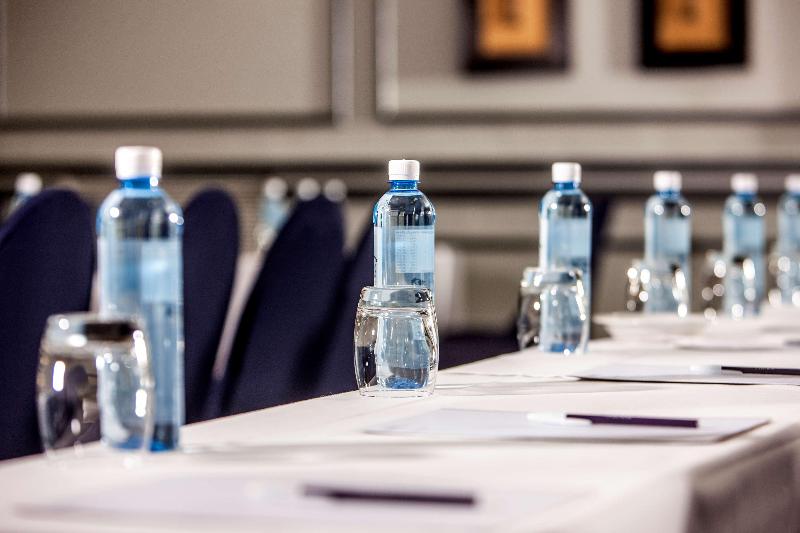 ホテル Avani Maseru