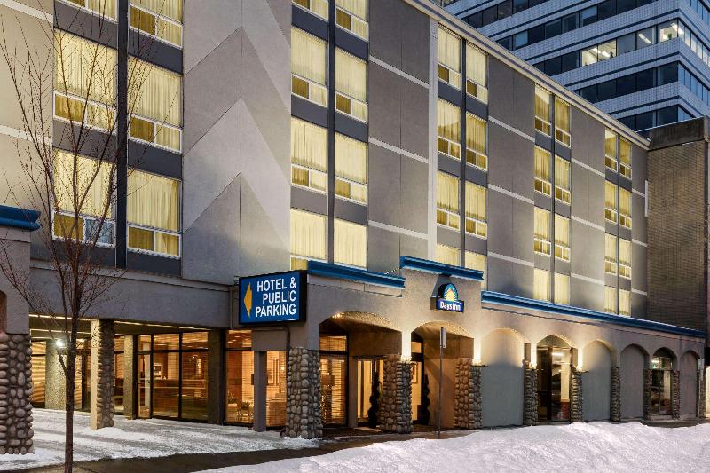 فندق Days Inn By Wyndham Edmonton Downtown