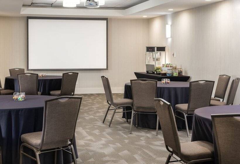 Delta Hotels By Marriott Calgary South