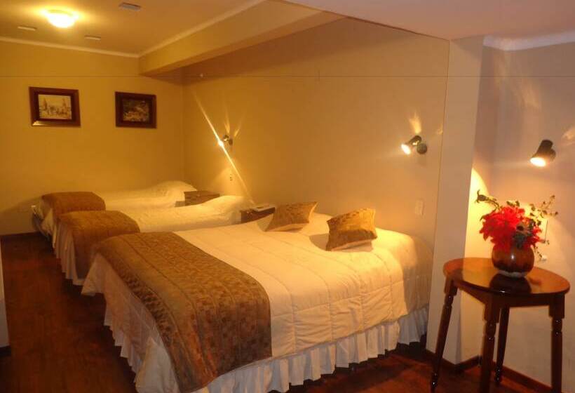 هتل Hostal Colonial