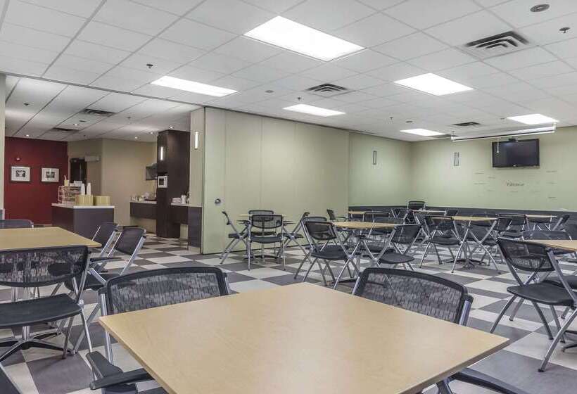 Quality Hotel & Conference Centre