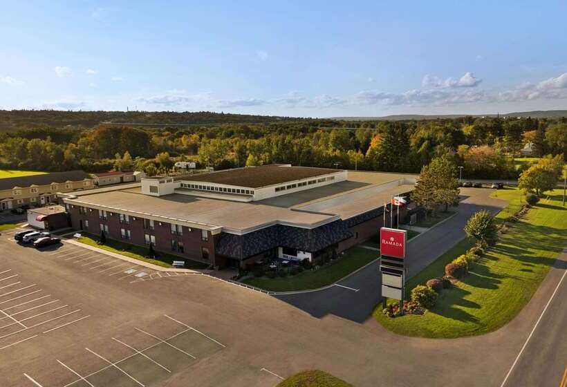 هتل Ramada By Wyndham Fredericton