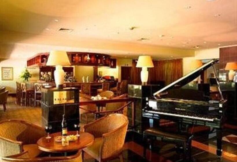 استراحتگاه Peermont Walmont At The Grand Palm  Gaborone