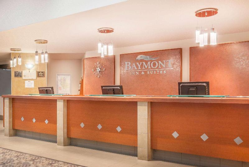 هتل Baymont By Wyndham Red Deer