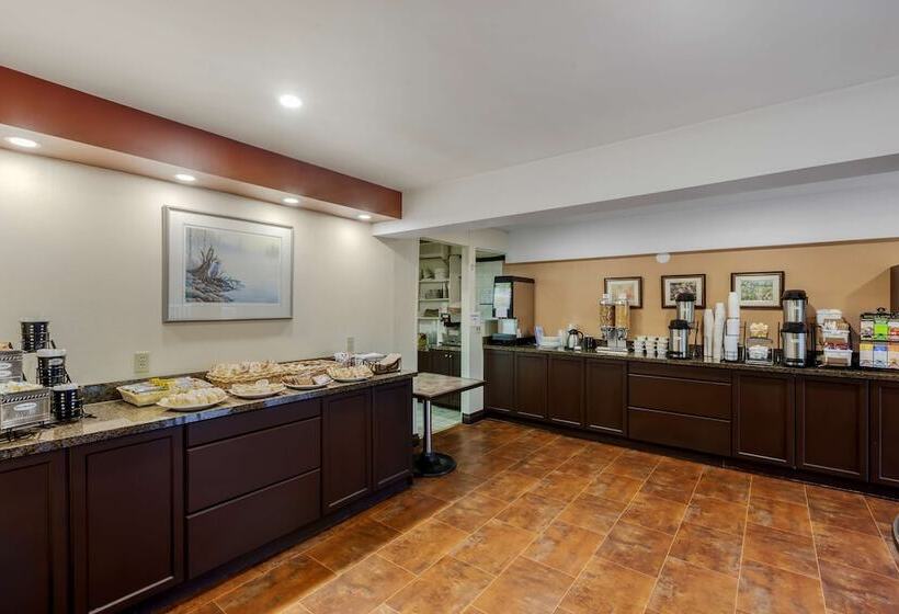 Отель Best Western Plus Otonabee Inn