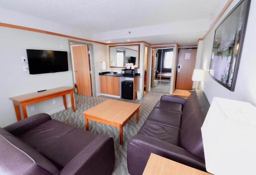 هتل Canad Inns Destination Centre Polo Park