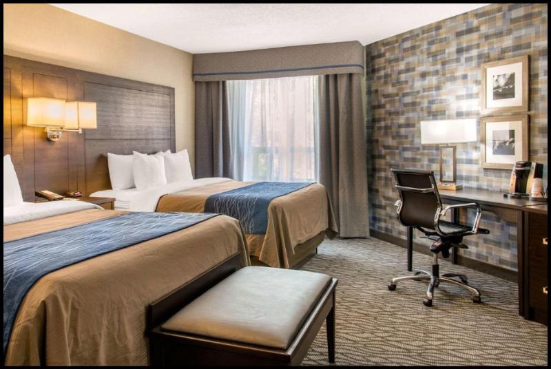 هتل Comfort Inn Montreal Aeroport