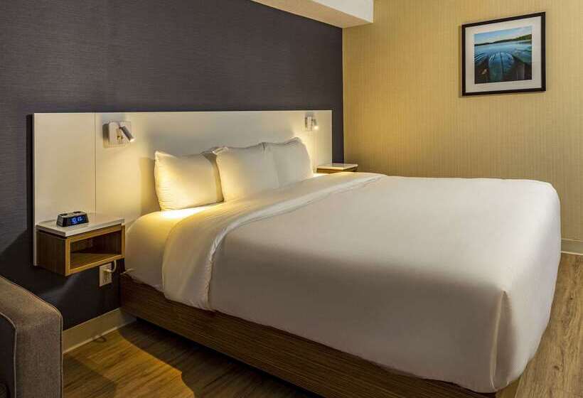 Отель Comfort Inn