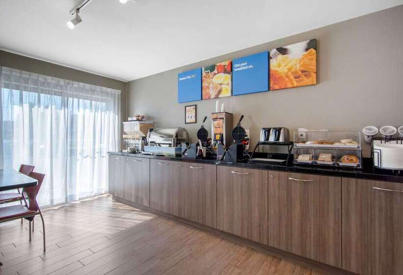 هتل Comfort Inn